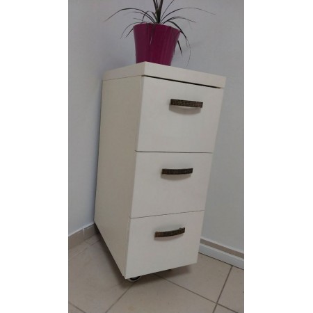 Tumba cu rotile salon frumusete А-91